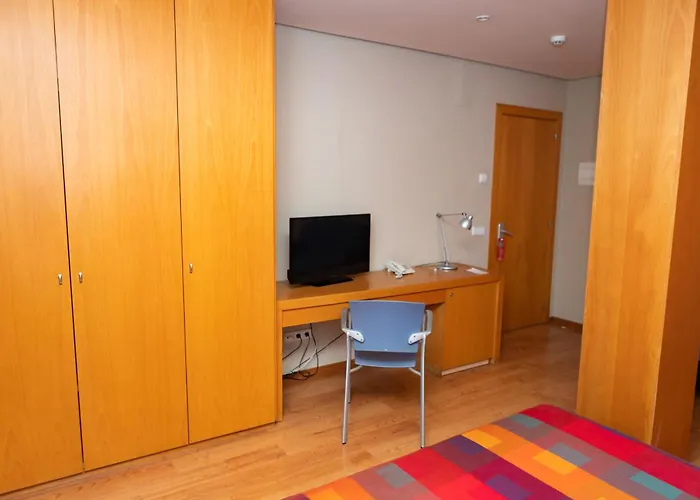 Haromar Hotel 2*